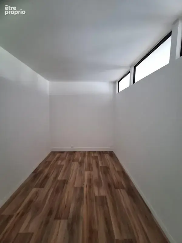 Trappes centre – appartement t3 rénové avec balcon – proche gare - photo 5