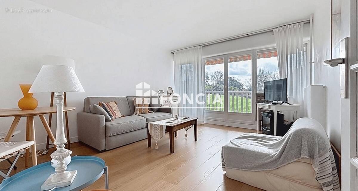 Appartement à TROUVILLE-SUR-MER