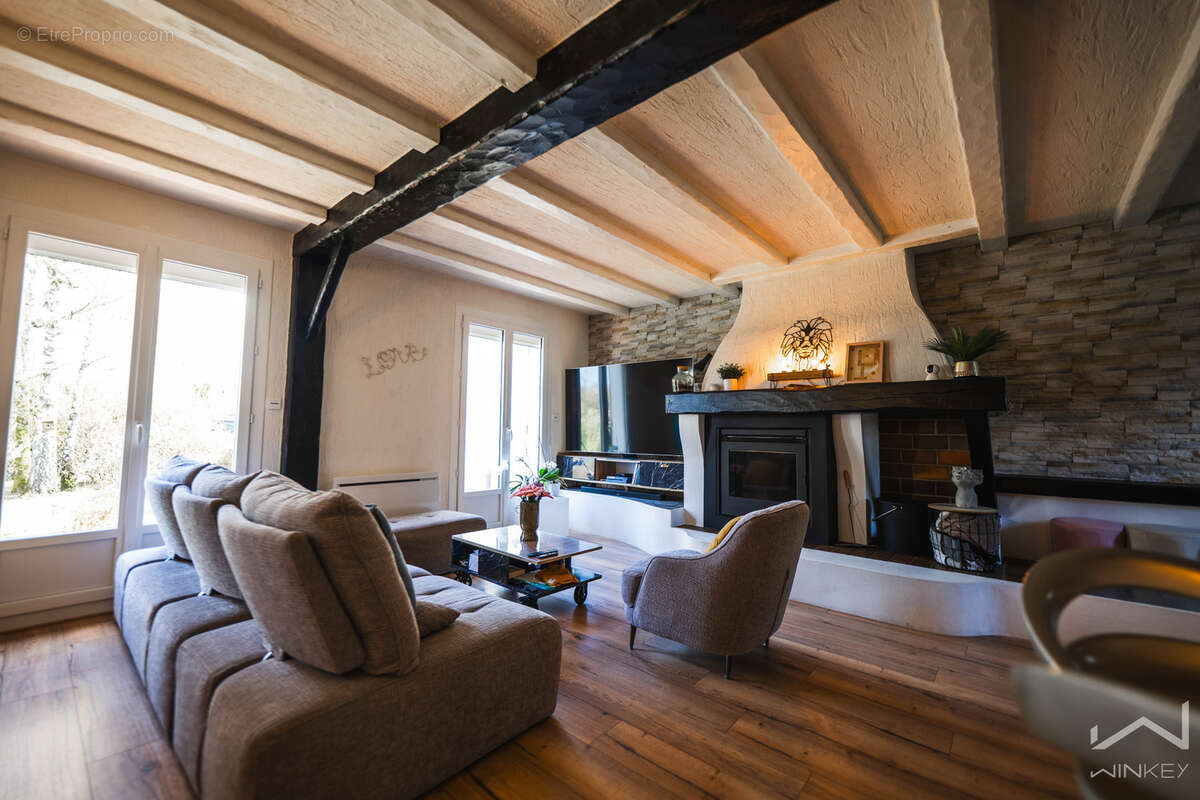 Maison à GRISY-SUISNES