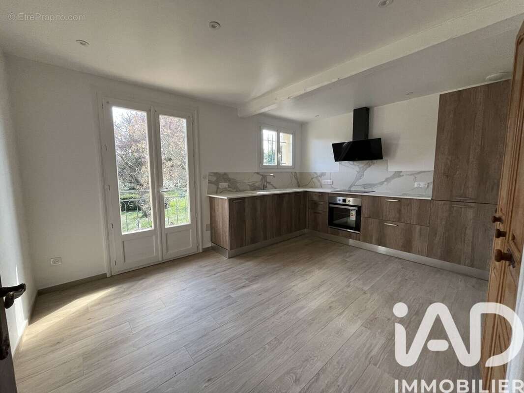 Photo 8 - Maison à SABRAN