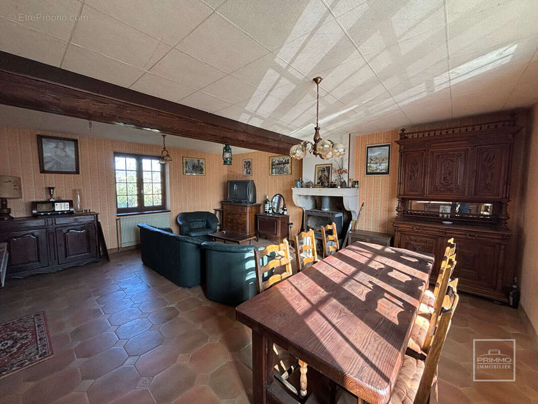 Maison à CORCELLES-EN-BEAUJOLAIS