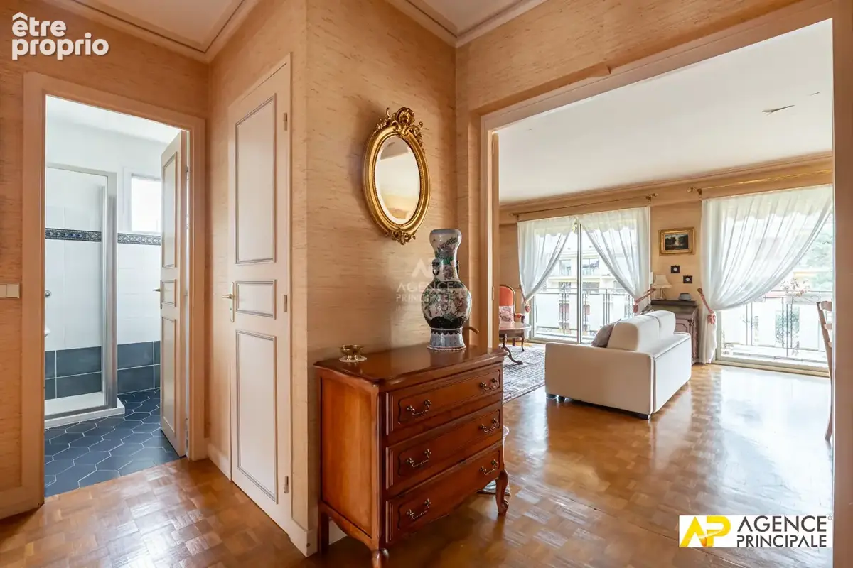 Appartement à MAISONS-LAFFITTE
