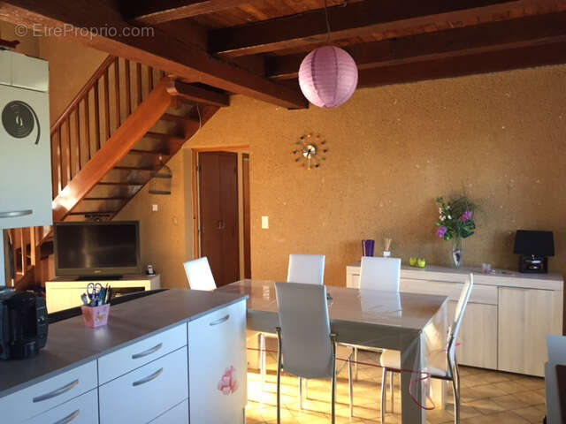 Appartement à AUZITS