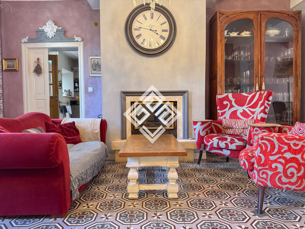 Maison de Maître restaurée avec élégance avec piscine - photo 13