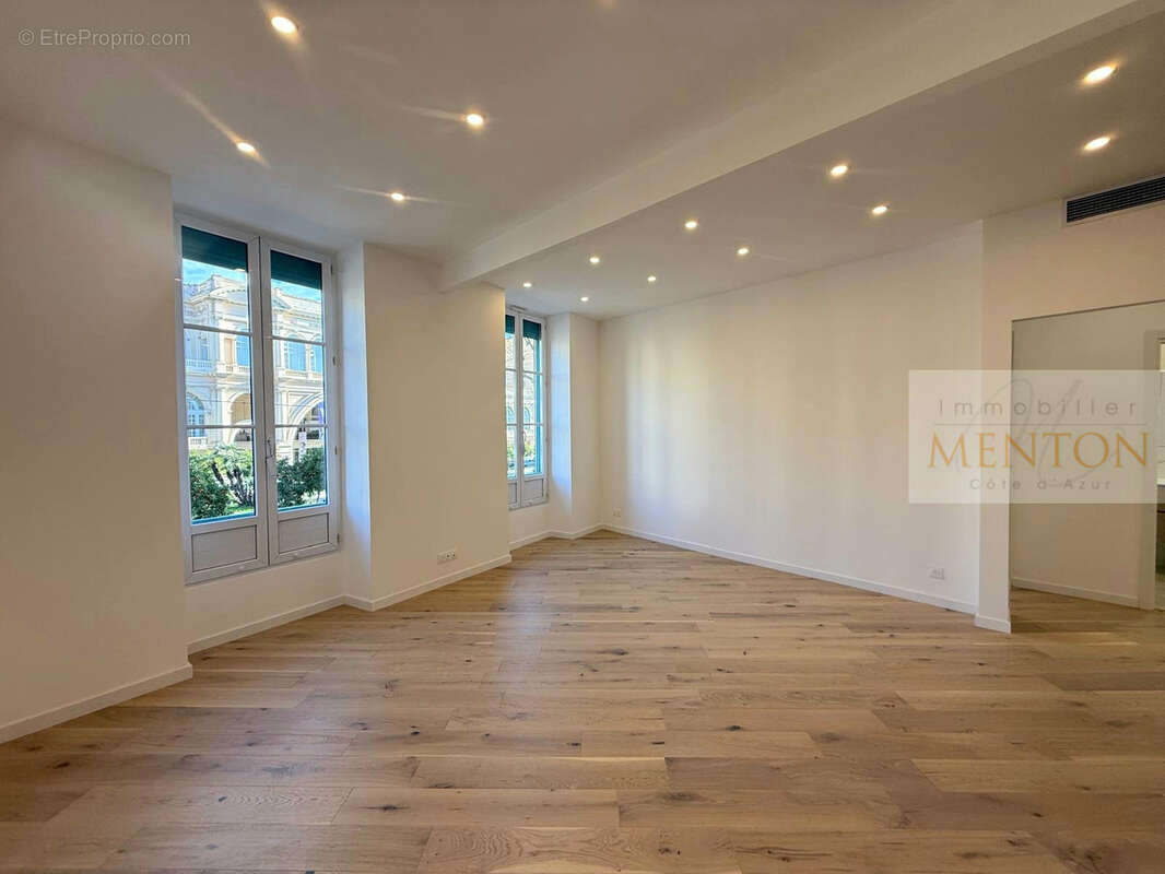 Appartement à MENTON