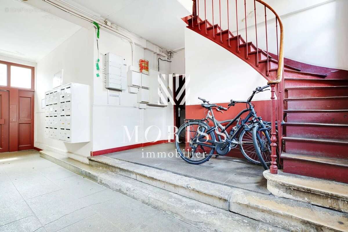 Appartement à LES LILAS