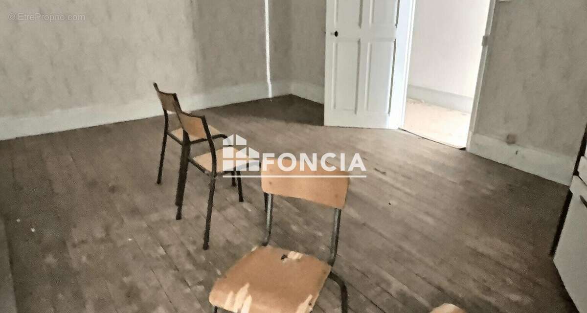 Maison à VILLE-SOUS-ANJOU