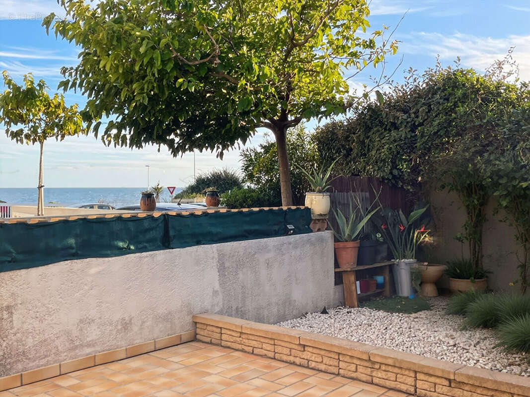 Appartement à SAUSSET-LES-PINS