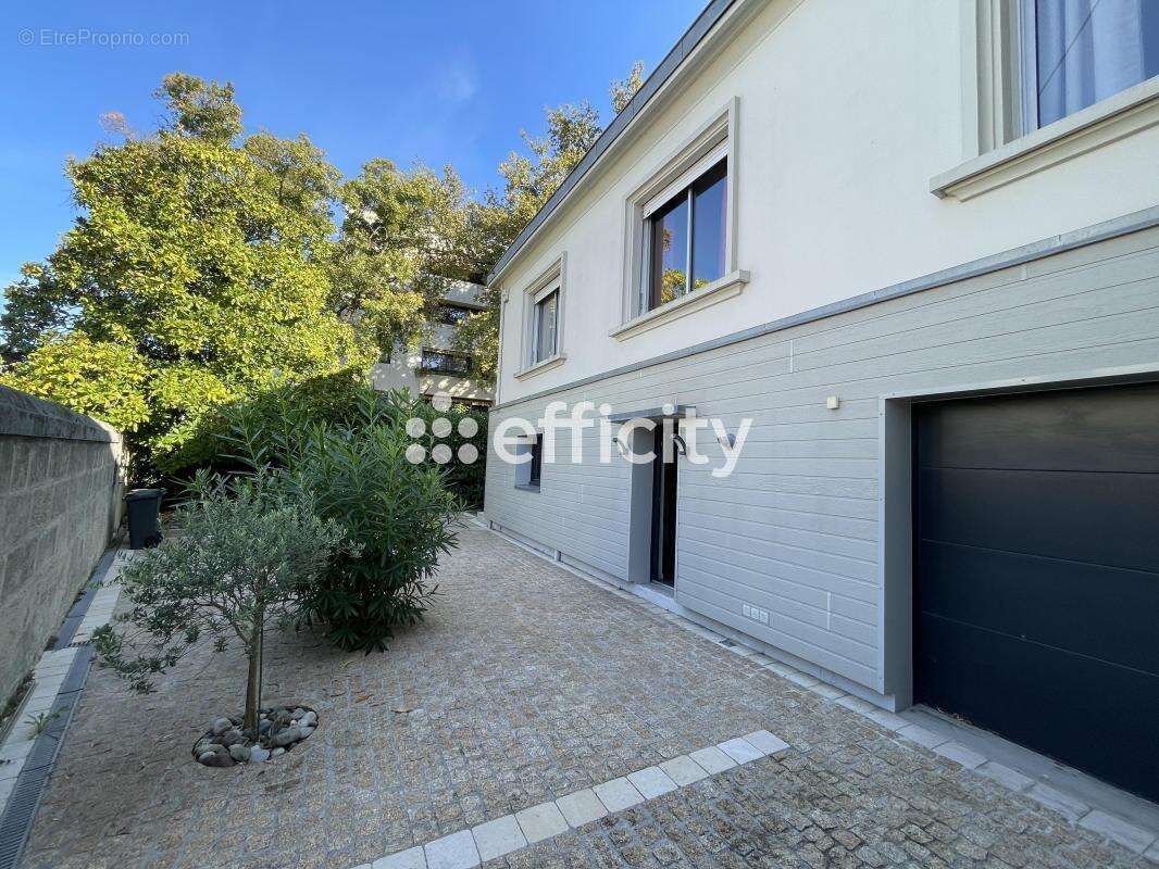 Maison 238 m² à Bordeaux  - photo 10