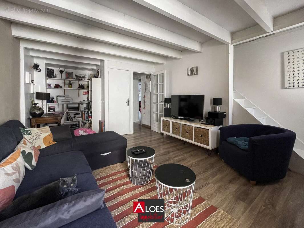 Maison Aigues-Mortes intra-muros 4 pièces - photo 7