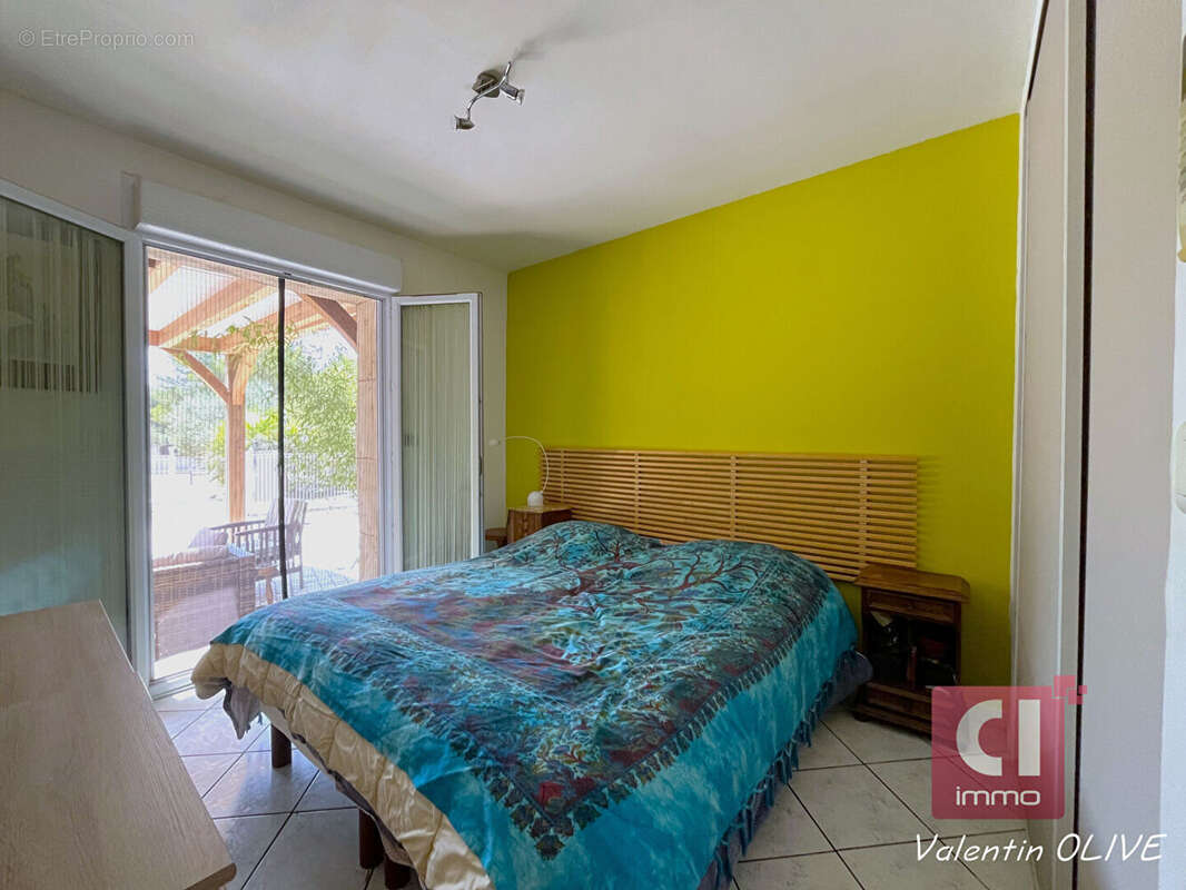 Maison La Roquebrussanne 6 pièces 190 m2 avec dépendance. - photo 9