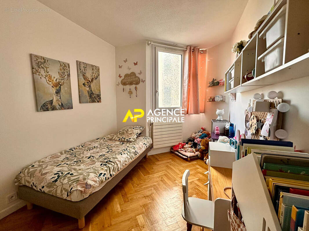 Appartement à SARTROUVILLE