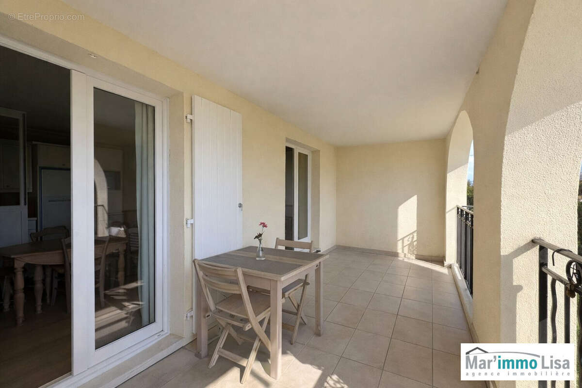 Appartement à MALLEMORT