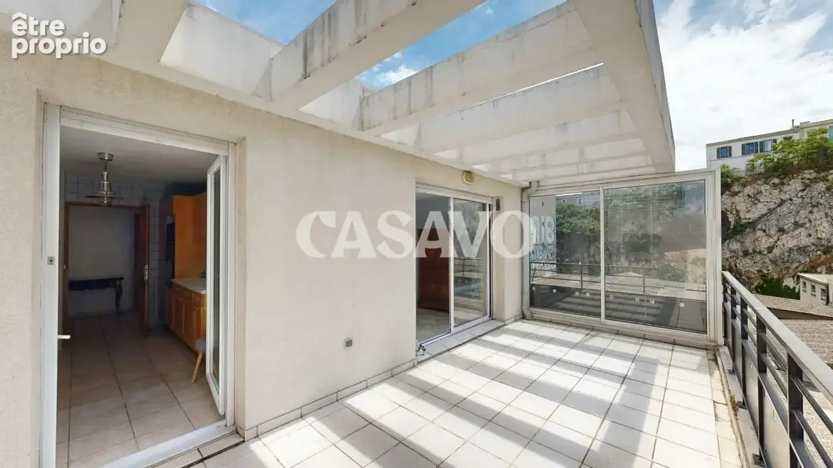 Vente Appartement 5 pièces de 114m² - 13006 Marseille - photo 5