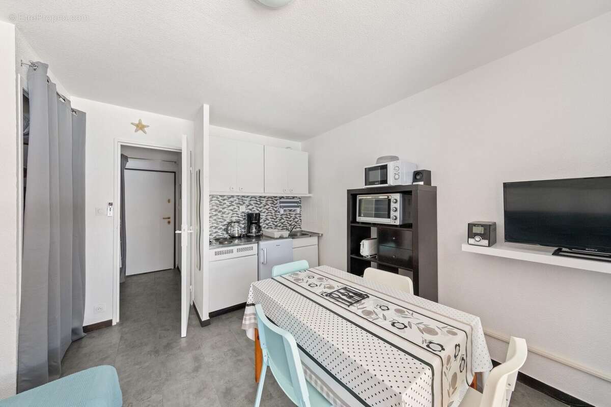 Appartement à SAINT-CYR-SUR-MER