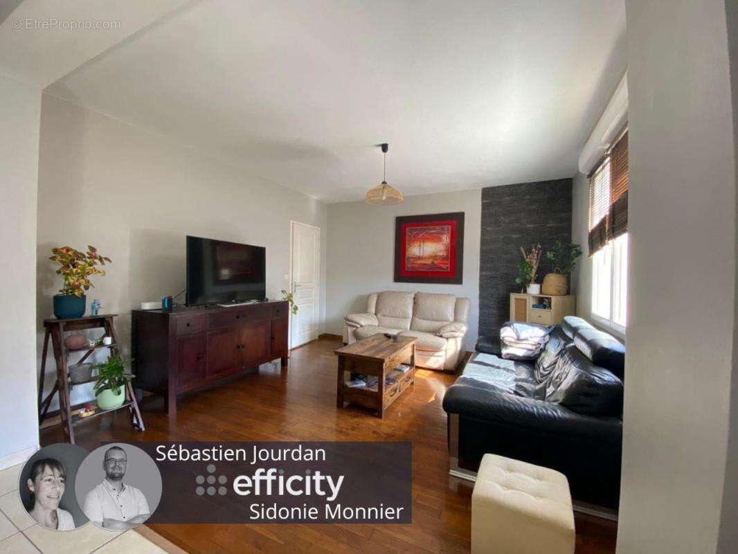 Maison à SERVON-SUR-VILAINE