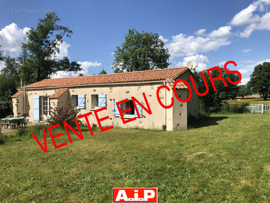 Maison à SAINT-MESMIN