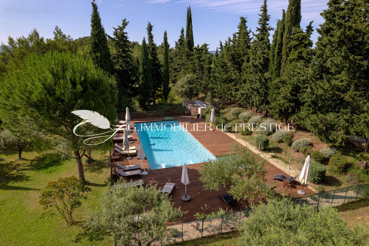 En exclusivité, une bastide familiale avec gîtes et vue imprenable sur le Ventoux - photo 4