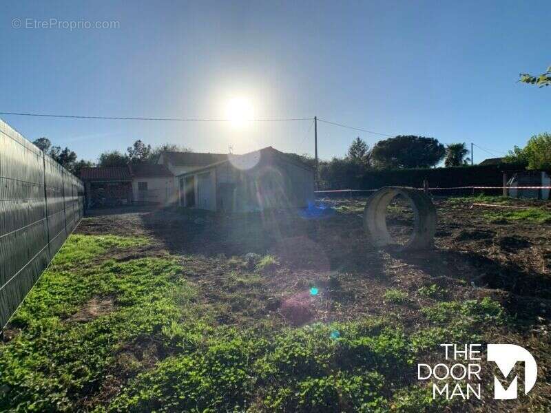 Terrain à LAVERNOSE-LACASSE