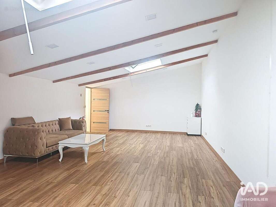 Photo 9 - Commerce à VIRY-CHATILLON