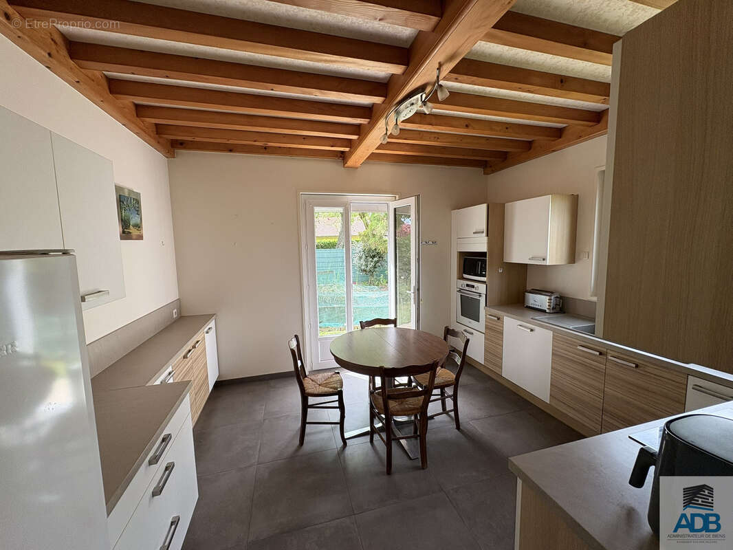Maison à MABLY