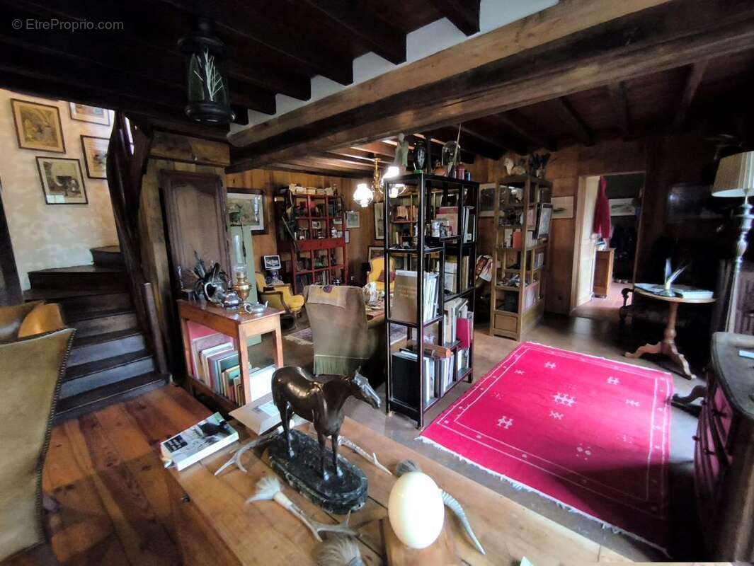 Maison 158 m² à Lonlay-L'abbaye  - photo 5