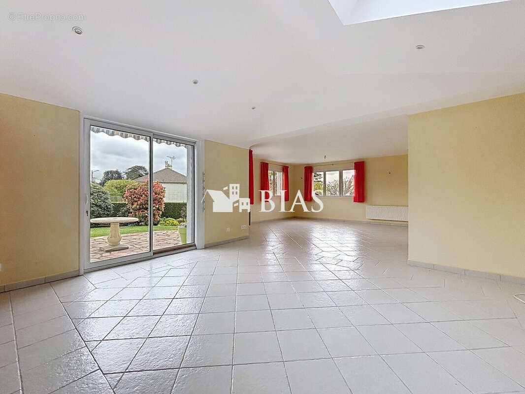 Maison à LE NEUBOURG