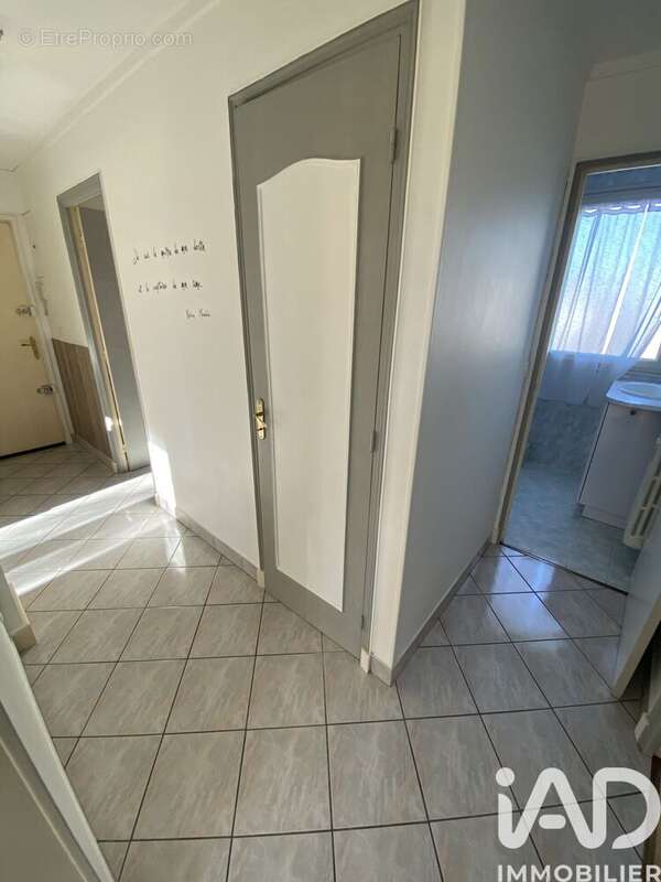 Photo 5 - Appartement à TROYES