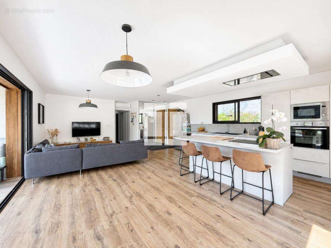 Villa contemporaine de plain-pied avec T2 et studio - photo 12