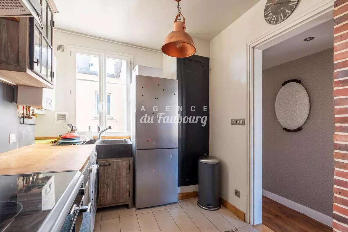 Appartement à PARIS-10E