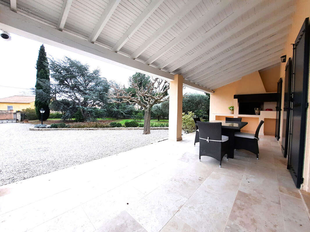 Maison à JONQUIERES