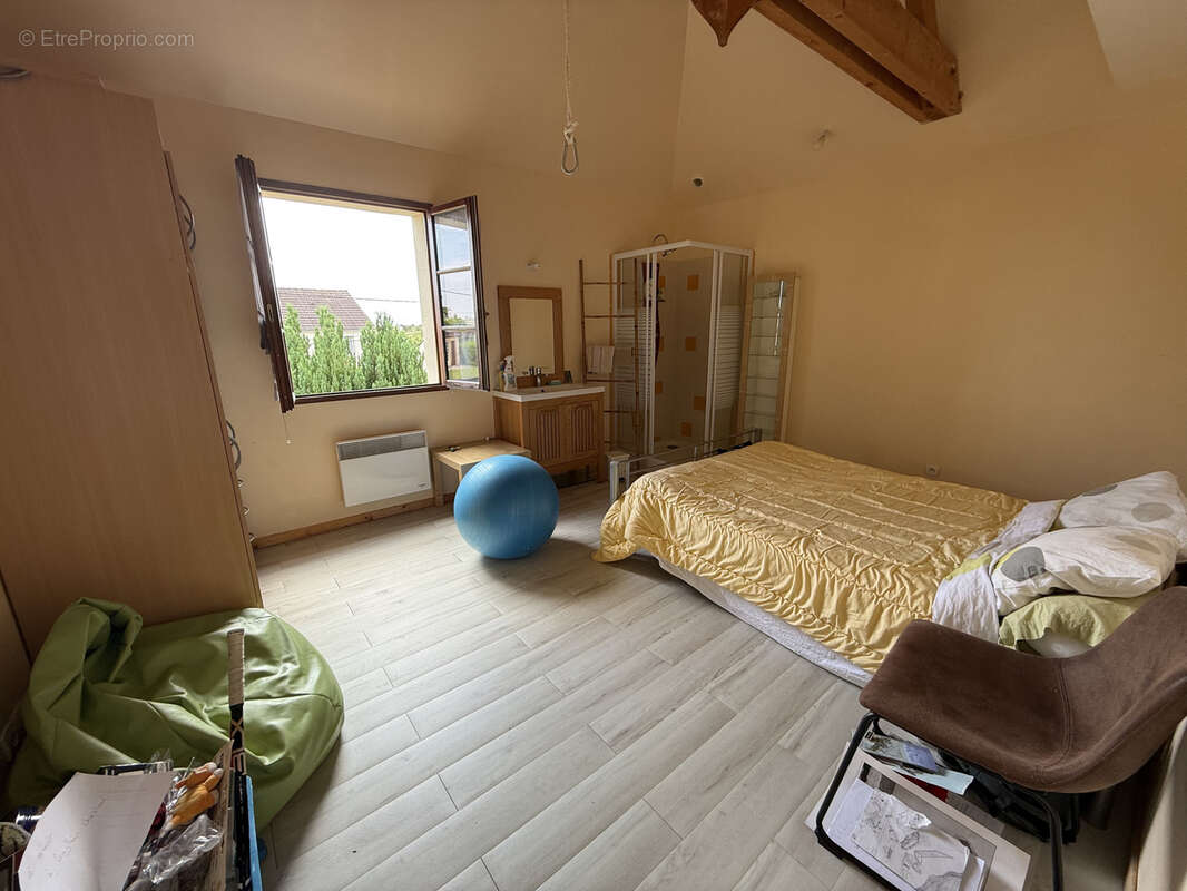 Maison à LAIGNE-EN-BELIN