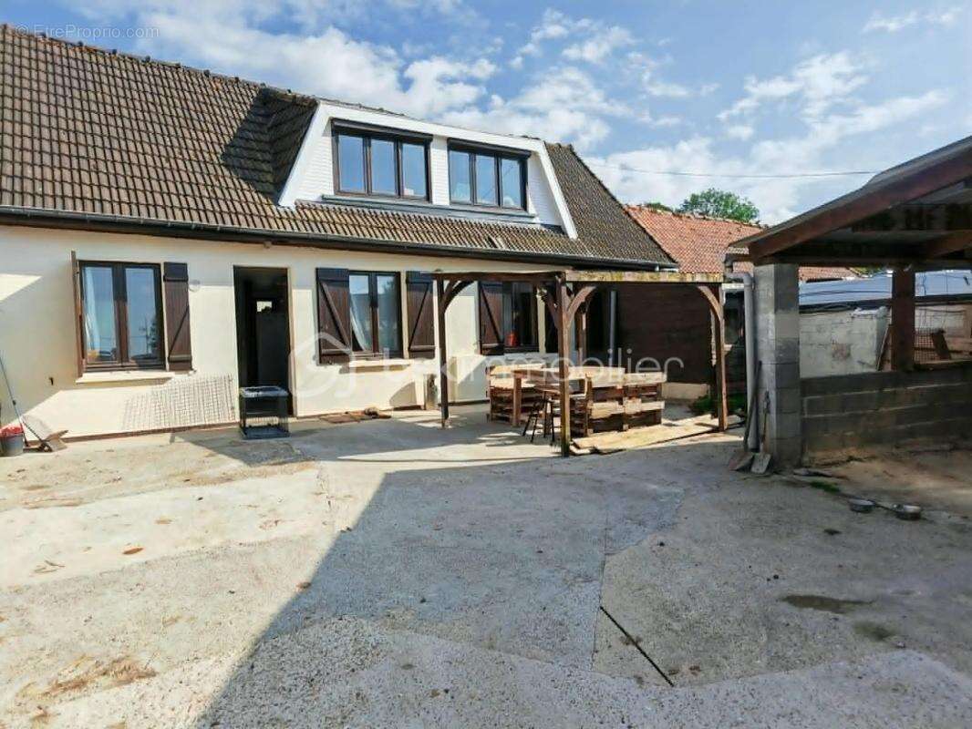 Maison à VALINES