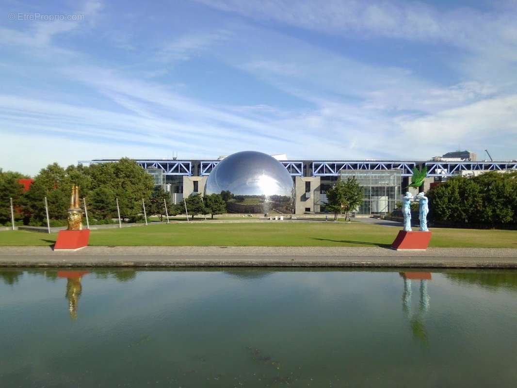 Appartement à PARIS-19E