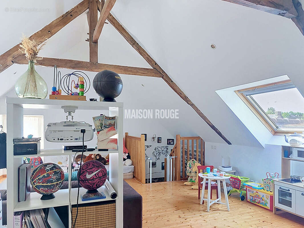 exclusivité Maison Rouge maison en coeur de bourg! - photo 10