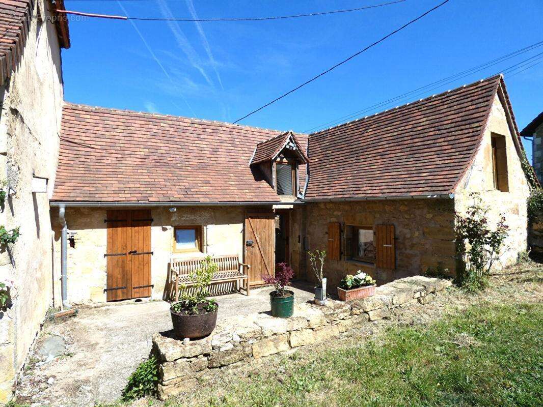 Maison 127 m2 / 2 chambres / studio / grange /  terrain 1362m² - photo 4