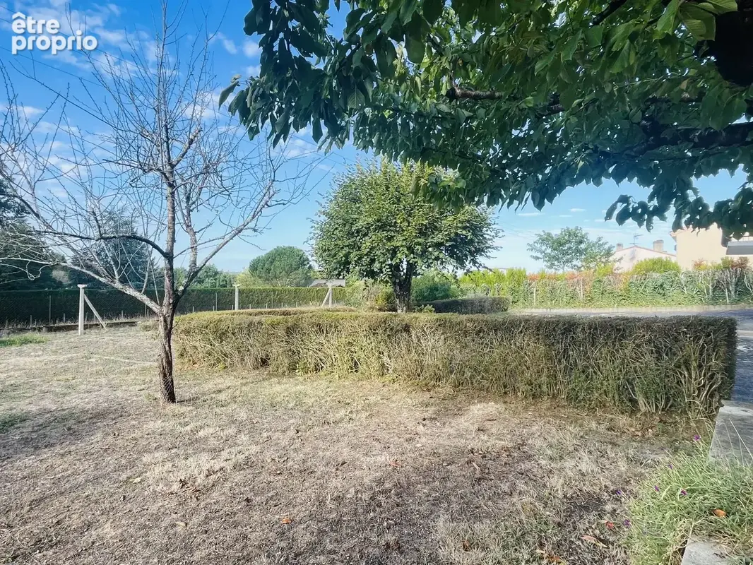 Maison 4 pièces 87 m² à vendre à Chabanais (16150) - photo 2