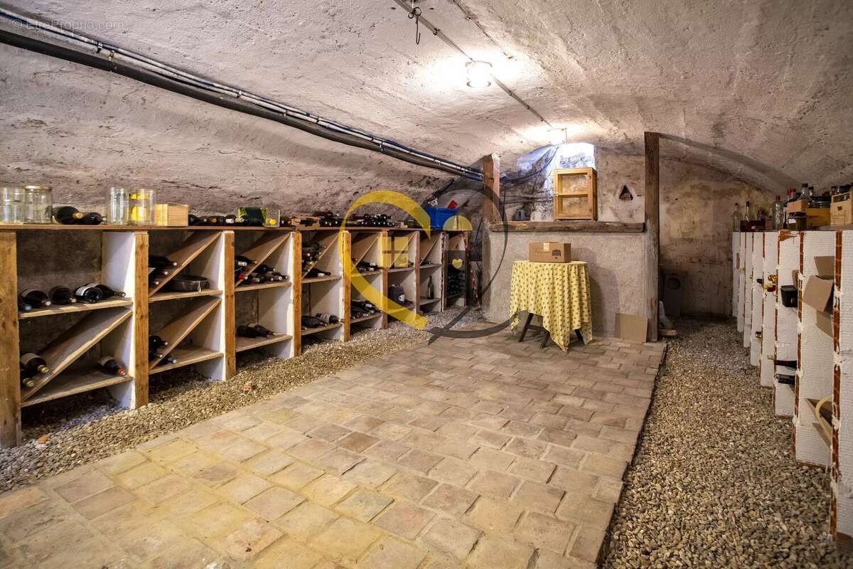 Maison à CREZANCY-EN-SANCERRE