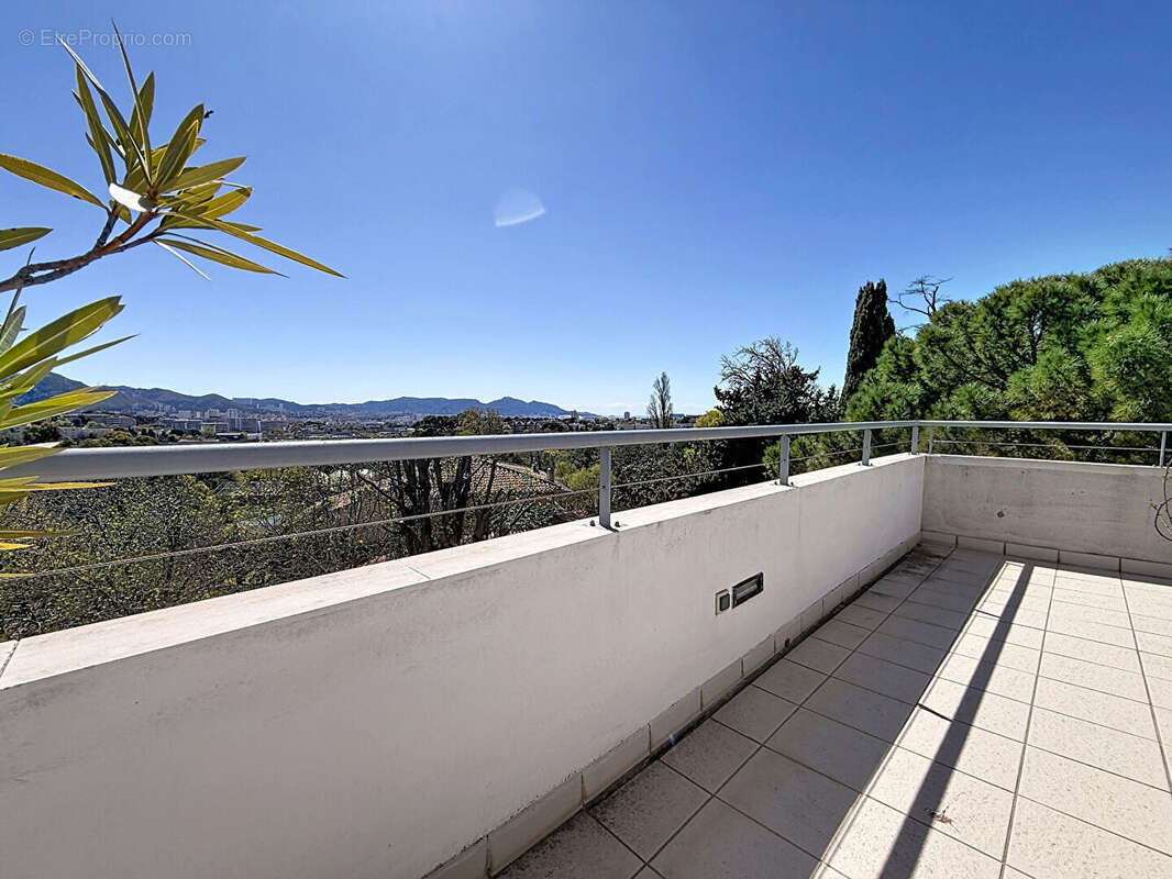 Appartement à MARSEILLE-12E