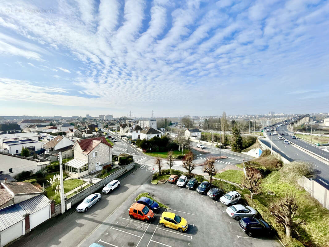 Appartement à MONDEVILLE