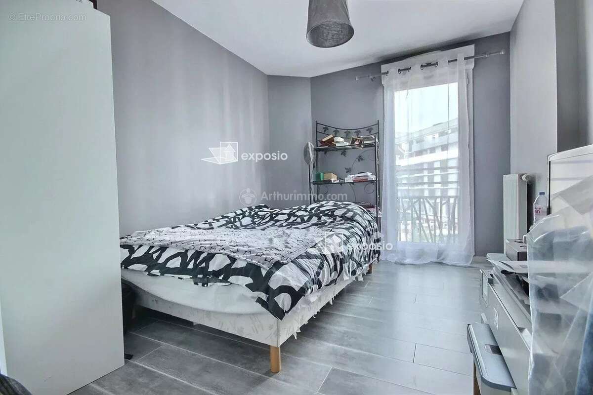 Appartement à GENNEVILLIERS