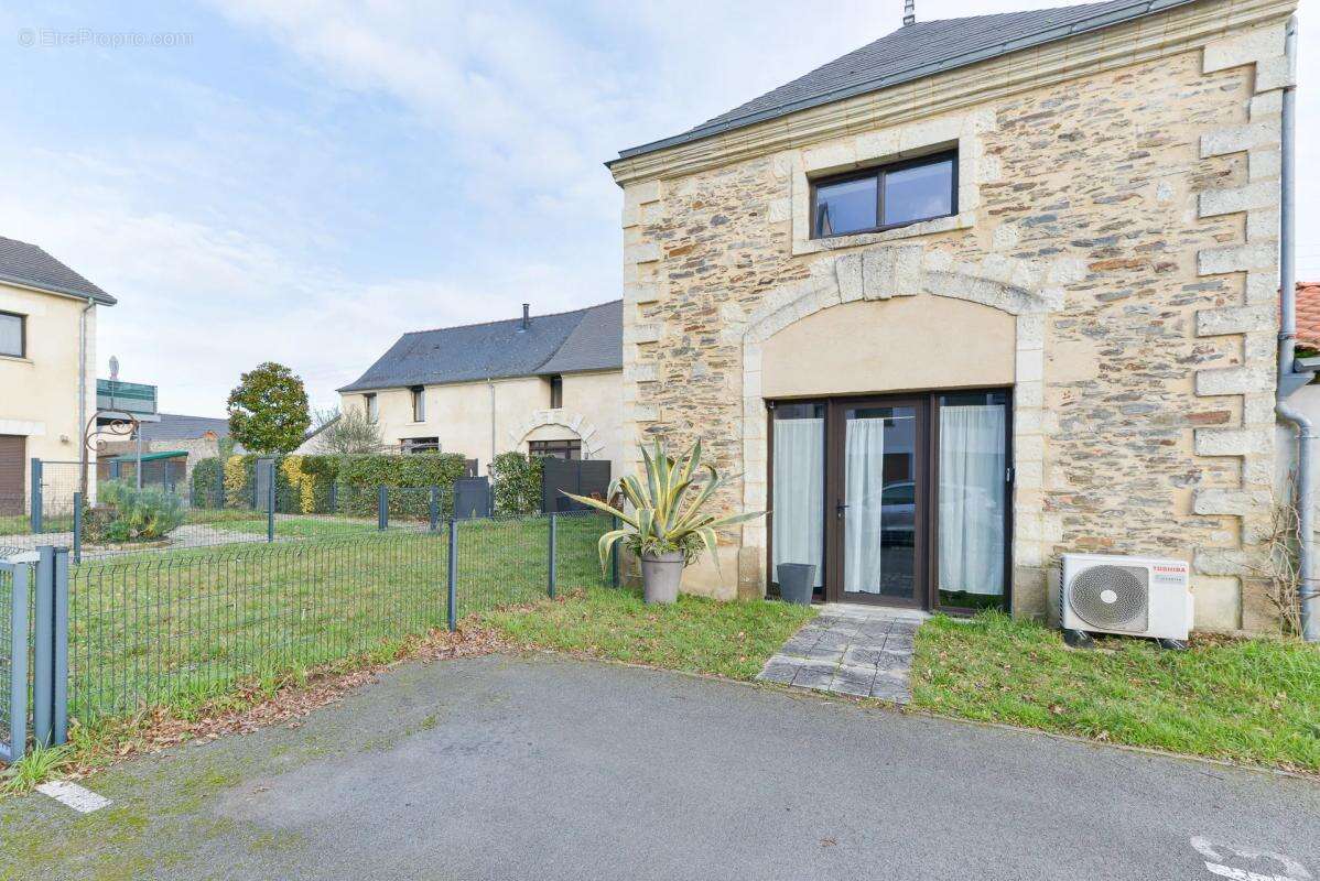 Appartement à SAINTE-LUCE-SUR-LOIRE