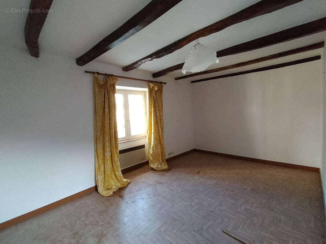 Maison à MINIAC-MORVAN