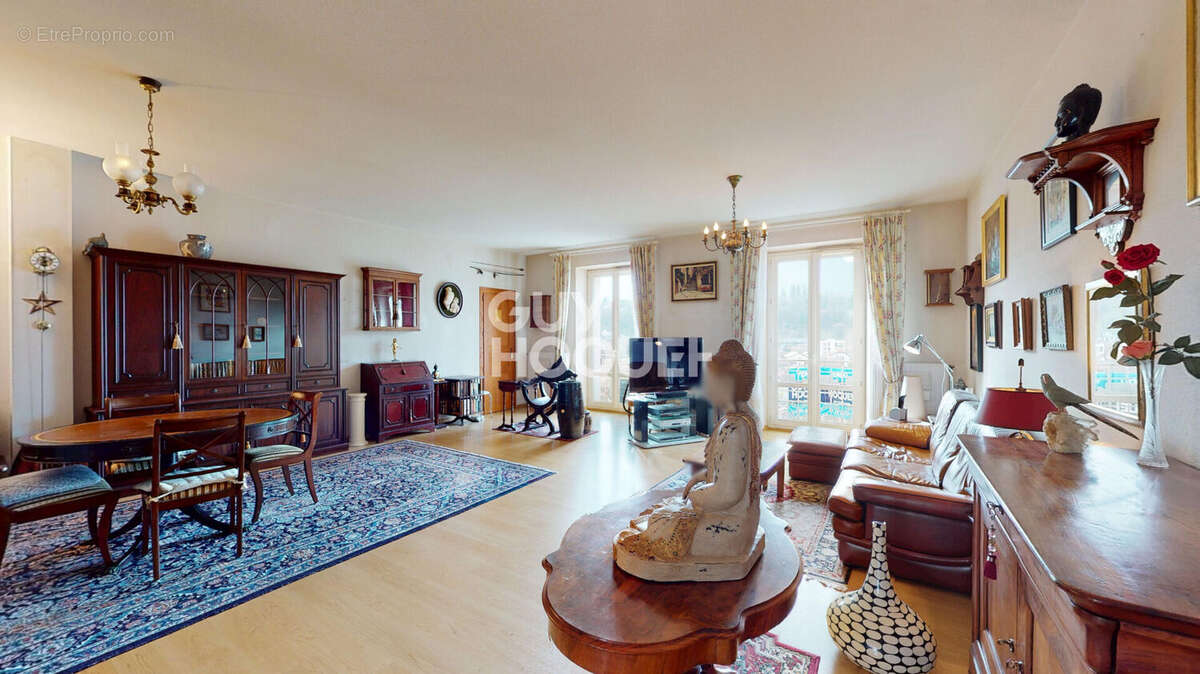 Appartement à AIX-LES-BAINS