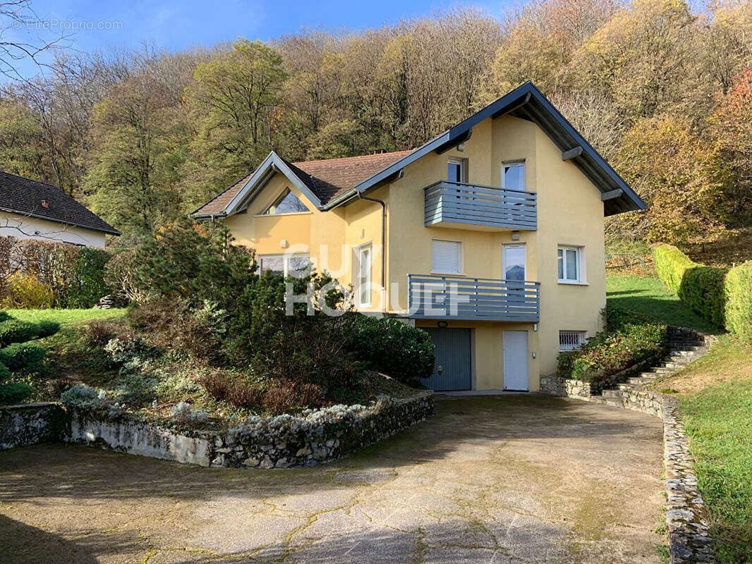 Maison à CHAPAREILLAN