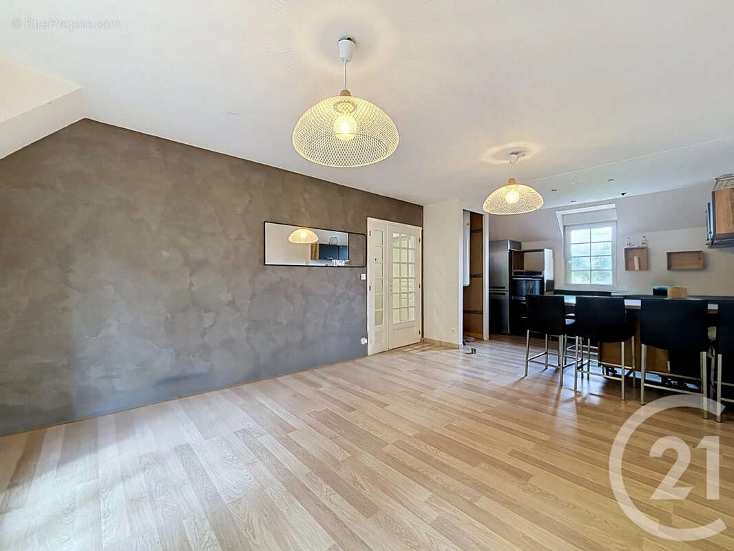 Appartement à SAINT-VALERIEN