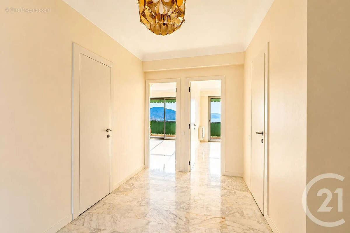 Appartement 126 m² à Roquebrune-Cap-Martin  - photo 15
