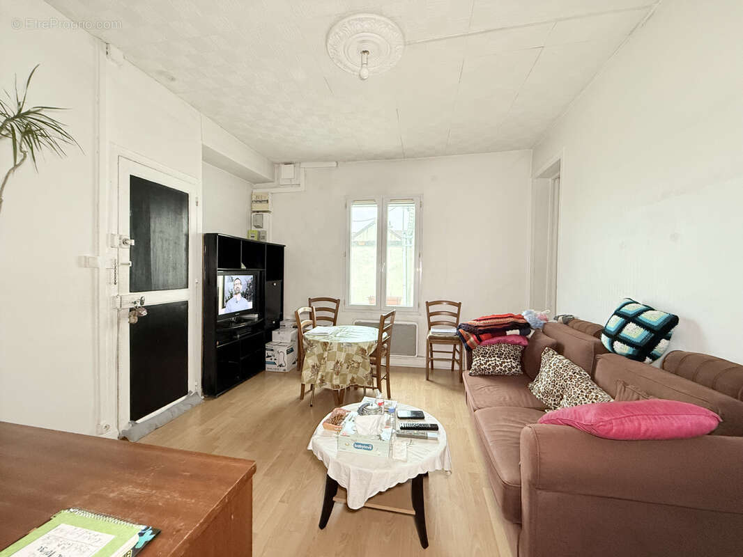 Autre à RUEIL-MALMAISON