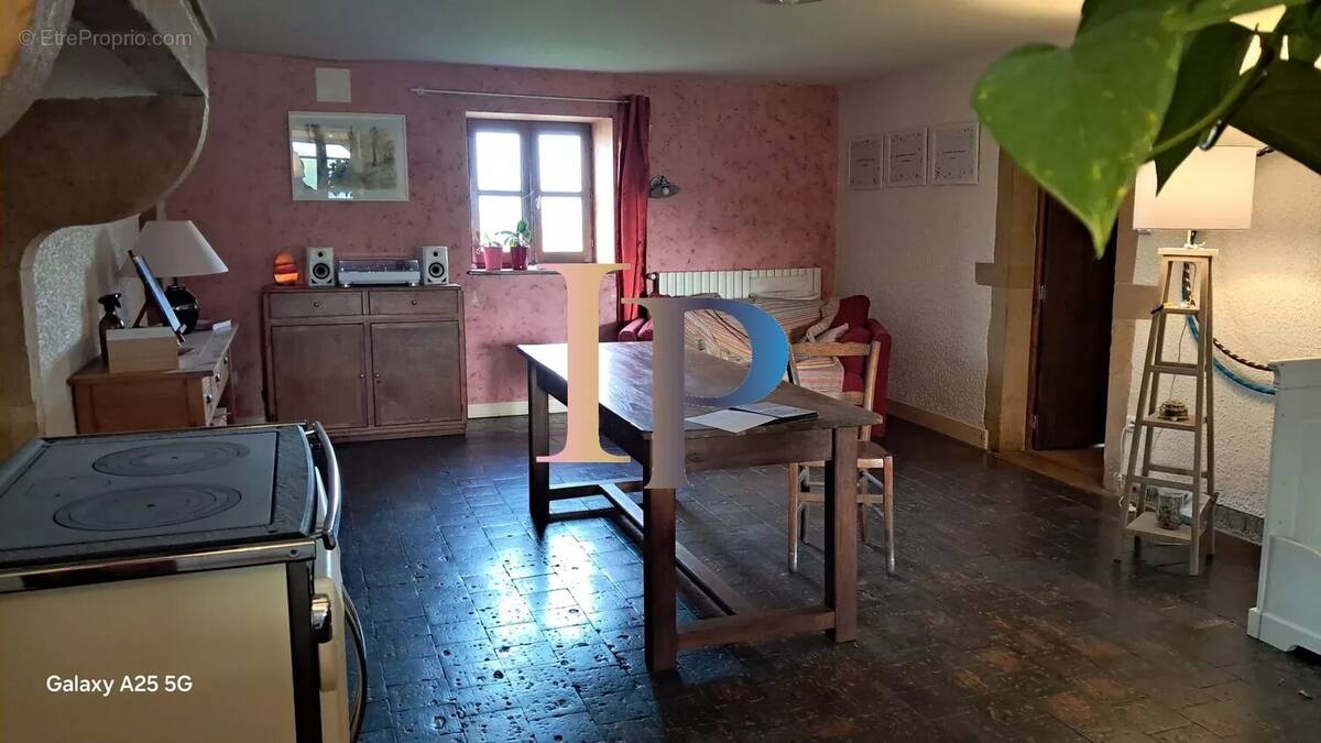 Maison à PARAY-LE-MONIAL