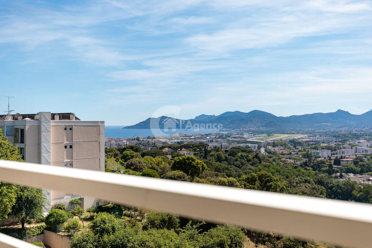 Appartement à LE CANNET